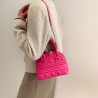 Τσαντάκι Χιαστί & Χειρός Fashion με Ανάγλυφες Λεπτομέρειες