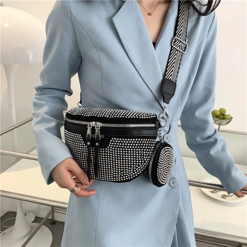 Μαύρο Bum Bag με Στρας & Αποσπώμενο Πορτοφολάκι Μαύρο Bum Bag με Στρας & Αποσπώμενο Πορτοφολάκι